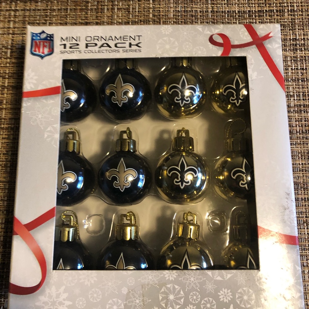 🍒5/$25🍒 Saints ornaments